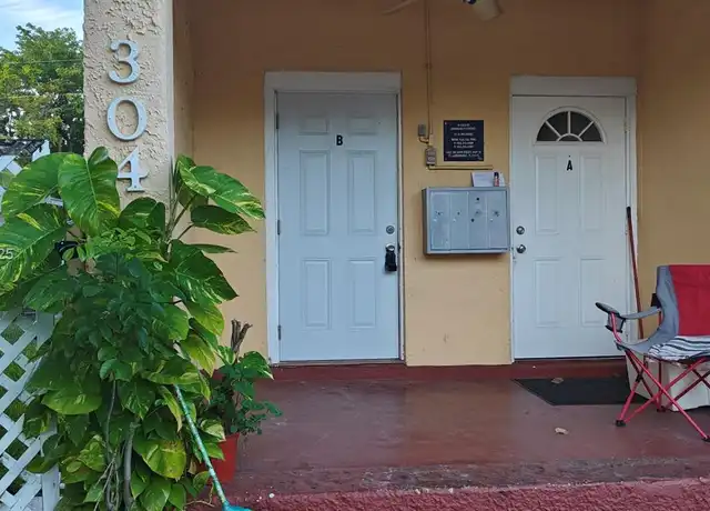Property at 304 SW 20th St Unit C, Fort Lauderdale, FL, 33315, 1 bed, 1 bath, [object Object]