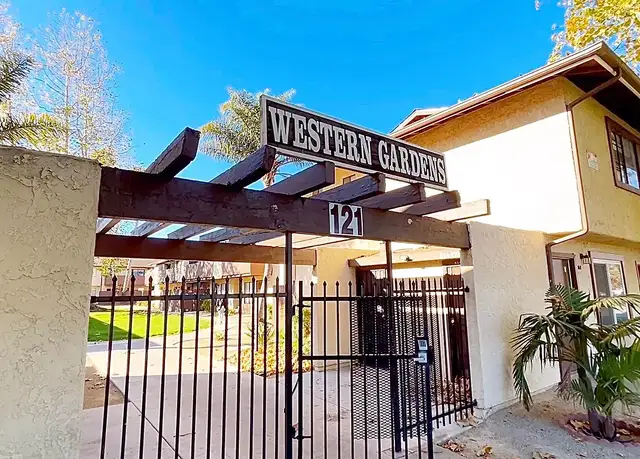 Photo of 121 N Western Ave, Santa Maria, CA 93458
