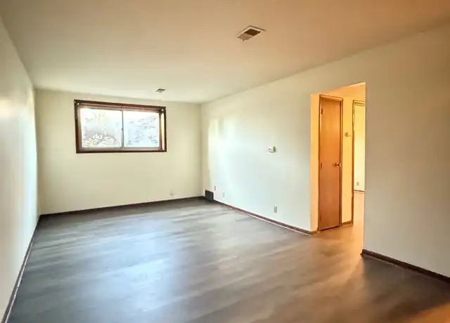 Property at 8002 Blondo St Unit 2011-01, Omaha, NE, 68134, 1 bed, 1 bath, [object Object]