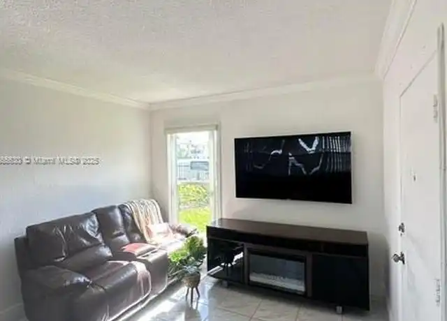 Property at 3901 SW 78th Ct Unit 1-111, Miami, FL, 33155, 1 bed, 1 bath, [object Object]