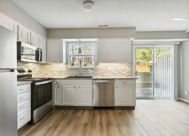 Property at Chestnut Heights Townhomes - 12501 S Constance St, Olathe, KS, 66062, 2-3 beds, 1.5 baths, [object Object]