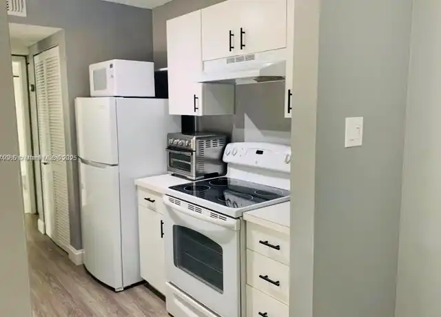 Property at 10450 SW 157th Ct #203, Miami, FL, 33196, 1 bed, 1 bath, [object Object]