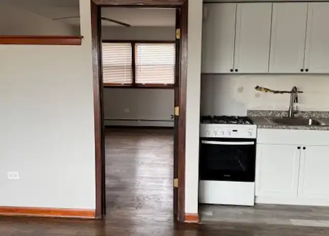 Property at 2449 W 119th St Unit 7, Chicago, IL, 60655, 1 bed, 1 bath, [object Object]