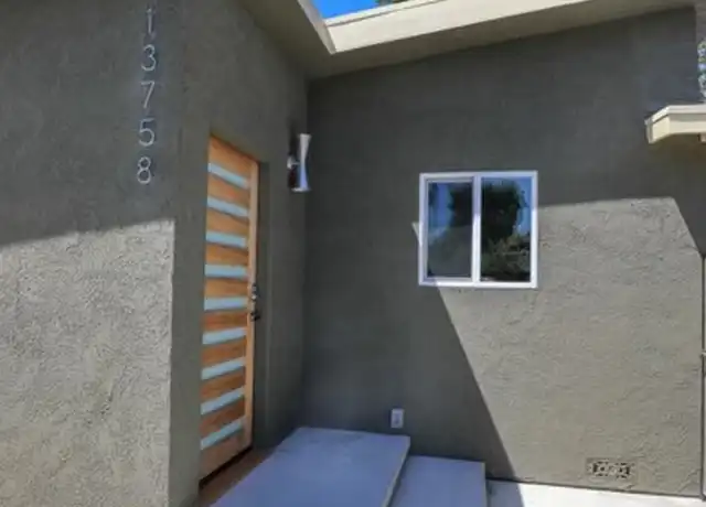 Property at 13758 Walnut St, Whittier, CA, 90602, 2 beds, 2 baths, [object Object]