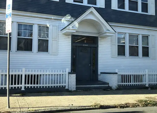 Property at 104 Gotthart St Unit 4, Newark, NJ, 07105, 3 beds, 1 bath, [object Object]