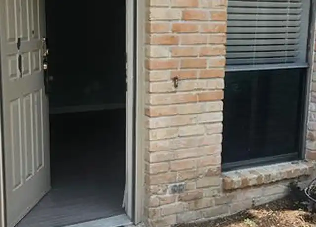 Property at 2010 Wilcrest Dr, Houston, TX, 77042, 2 beds, 2.5 baths, [object Object]