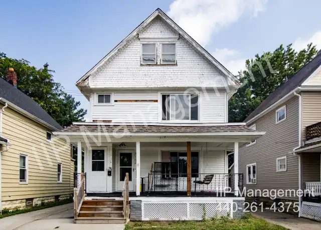 Property at 3104 Montclair Ave Unit UP, Cleveland, OH, 44109, 2 beds, 1 bath, [object Object]