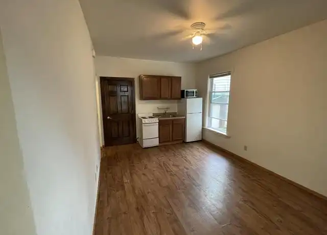 Property at 635 Howard Pl Unit 102, Madison, WI, 53703, 1 bed, 1 bath, [object Object]