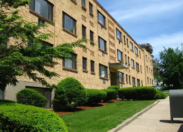 Property at 77 Elm St, Worcester, MA, 01609, 0-2 beds, 1 bath, [object Object]