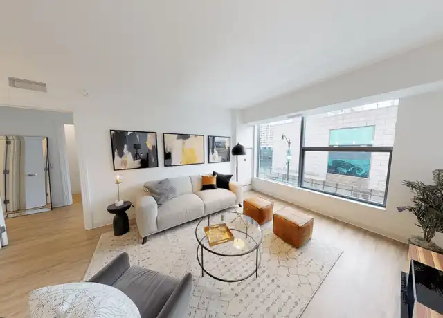 Property at 896 W Van Buren St, Chicago, IL, 60607, 2 beds, 1 bath, [object Object]