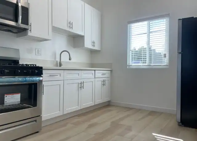 Property at 2631 Brighton Ave Unit 2621-19, Los Angeles, CA, 90018, 1 bed, 1 bath, [object Object]