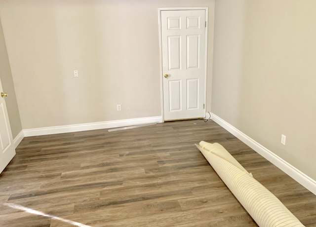 Photo of 177 Dart Canyon Rd, Crestline, CA 92325
