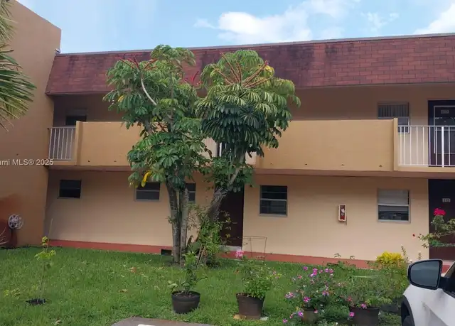 Property at 3090 NW 46th Ave Unit 112C, Lauderdale Lakes, FL, 33313, 1 bed, 1 bath, [object Object]