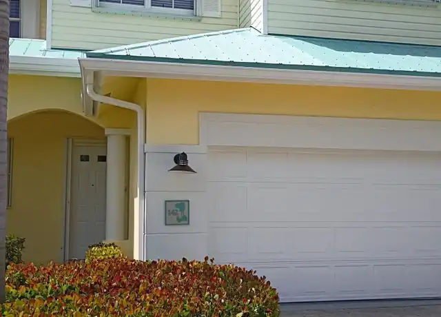 Property at 142 Barefoot Cv, Hypoluxo, FL, 33462, 3 beds, 2.5 baths, [object Object]