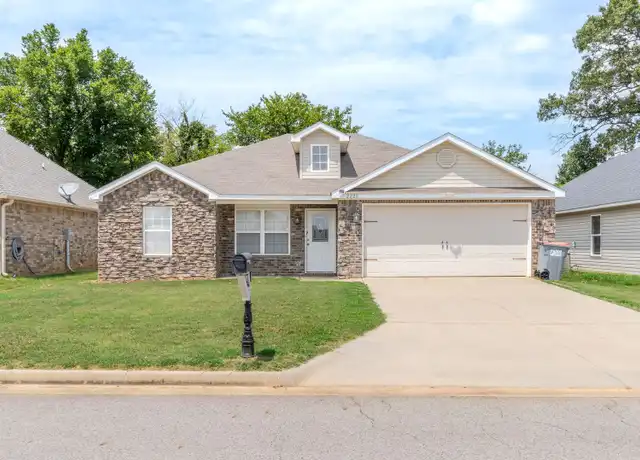 Property at 2220 Ridgeway Ln, Barling, AR, 72923, 3 beds, 2 baths, [object Object]