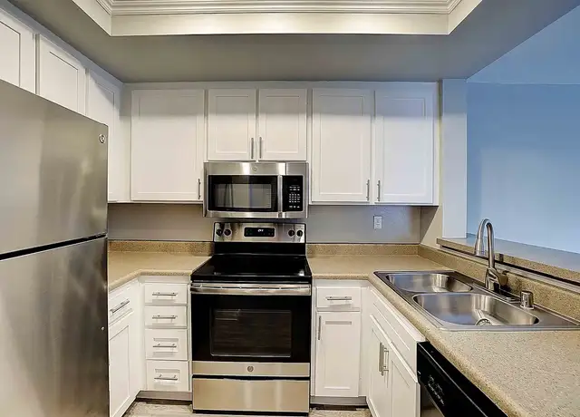 Photo of 3901 Mesa Dr, Oceanside, CA 92056