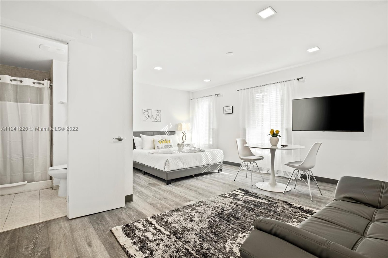 5852 Sunset Dr #1, South Miami, FL 33143 - Apartments for Rent | Redfin