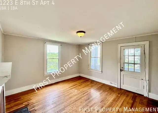 Property at 1223 E 8th St Unit 4, Chattanooga, TN, 37403, 2 beds, 1 bath, [object Object]