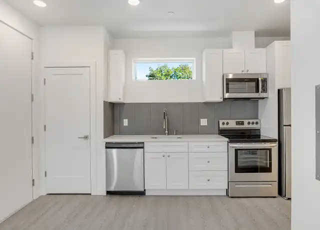 Property at 6841 N Montana Ave Unit 5, Portland, OR, 97217, 1 bed, 1 bath, [object Object]