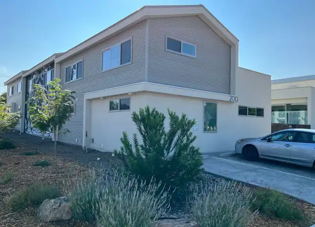 Property at 200 Cornell Dr SE, Albuquerque, NM, 87106, 1 bed, 1 bath, [object Object]