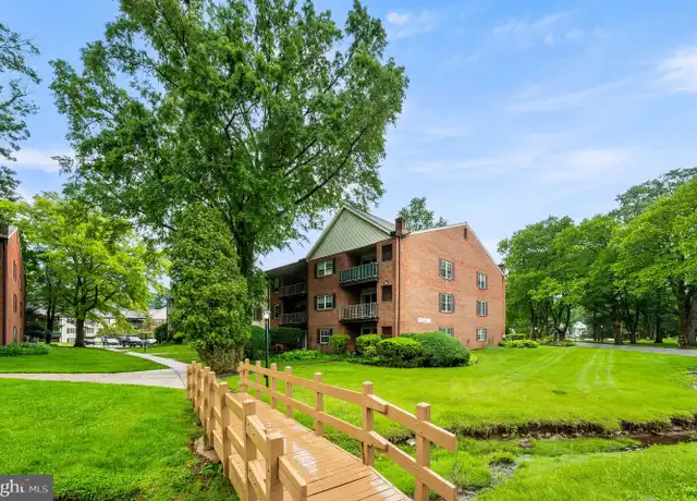 Property at 288 Drummers Ln Unit 288, Wayne, PA, 19087, 2 beds, 2 baths, [object Object]