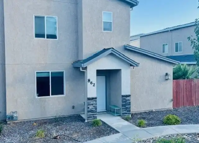 Property at 862 Congaree Ln, Redding, CA, 96001, 4 beds, 2.5 baths, [object Object]