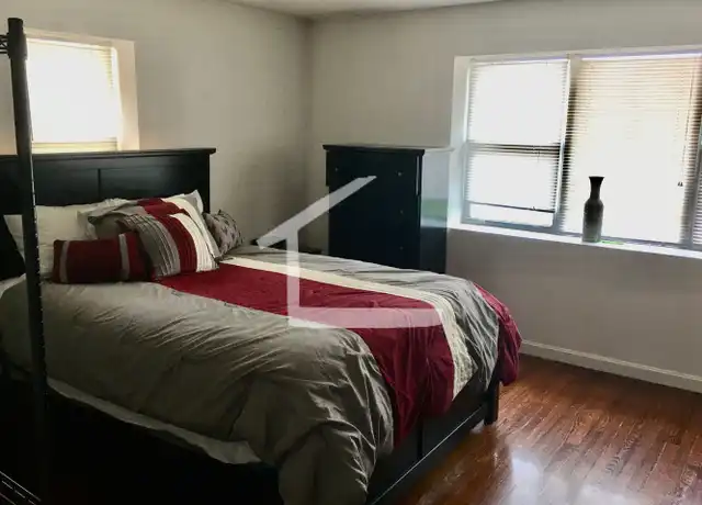 Property at 305 Summit Ave, Brighton, MA, 02135, 2 beds, 1 bath, [object Object]
