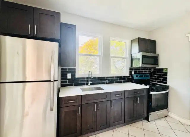 Property at 91 E Passaic Ave Unit 2, Bloomfield, NJ, 07003, 3 beds, 2 baths, [object Object]