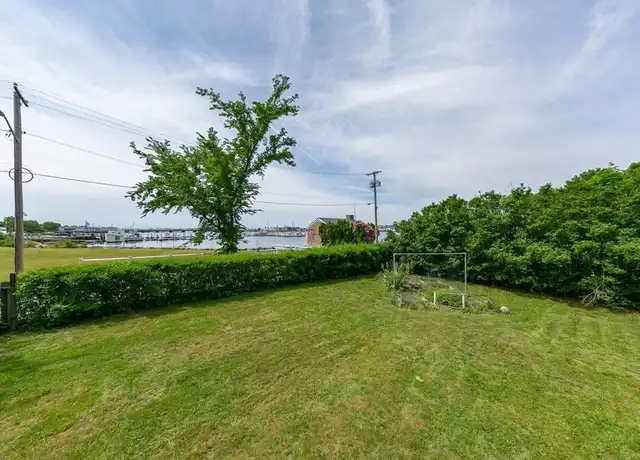 Property at 25-27 Lafayette St Unit 3, Fairhaven, MA, 02719, 2 beds, 1 bath, [object Object]