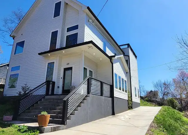 Property at 221 Bass St SE, Atlanta, GA, 30315, 5 beds, 3.5 baths, [object Object]