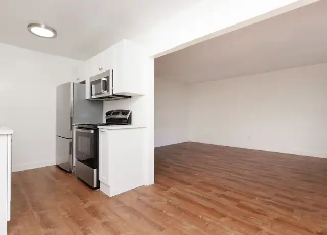Property at 184 Callan Ave Unit 203, San Leandro, CA, 94577, 2 beds, 1 bath, [object Object]