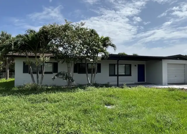 Property at 1714 Inlet Dr, North Fort Myers, FL, 33903, 3 beds, 2 baths, [object Object]