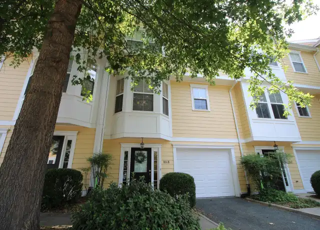 Property at 106 Melbourne Park Cir Unit E, Charlottesville, VA, 22901, 3 beds, 2.5 baths, [object Object]