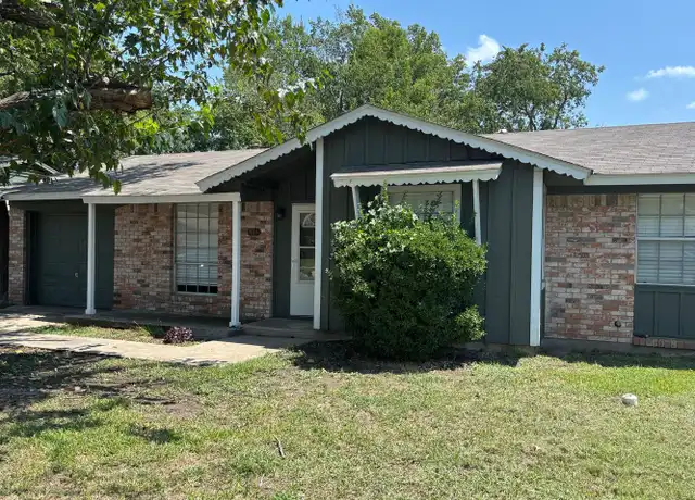 Property at 621 Hillside Dr, Sherman, TX, 75090, 4 beds, 1.5 baths, [object Object]