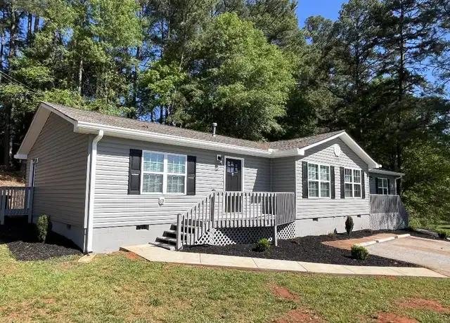 Property at 1725 President St, Westminster, SC, 29693, 3 beds, 1 bath, [object Object]