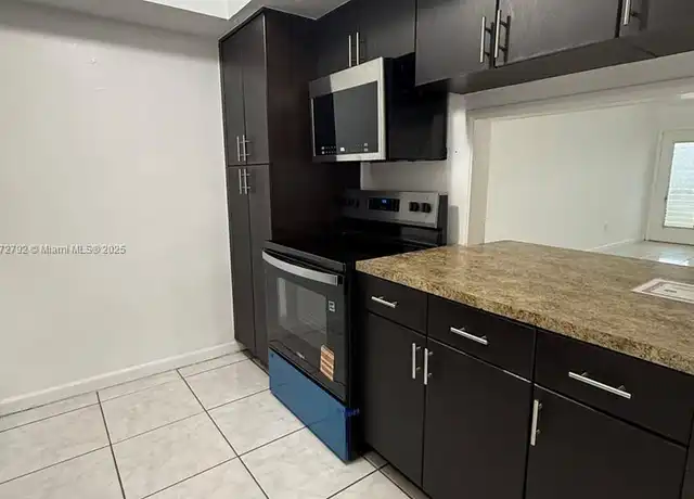 Property at 1885 NE 121st St #18, North Miami, FL, 33181, 1 bed, 1.5 baths, [object Object]