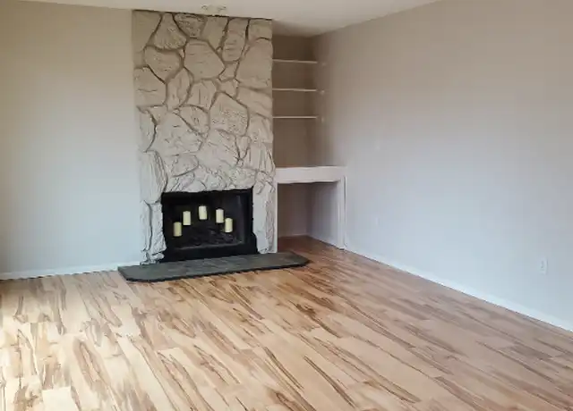 Property at 2017 Simpson Ave, Vancouver, WA, 98660, 2 beds, 1 bath, [object Object]
