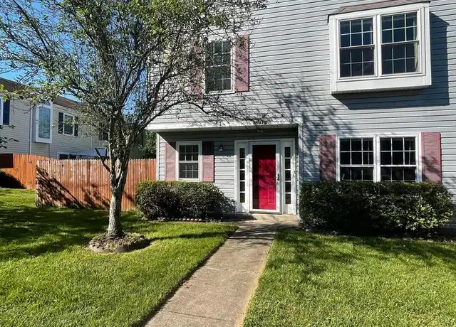 Property at 6107 Hoskins Hollow Cir, Centreville, VA, 20121, 3 beds, 2.5 baths, [object Object]