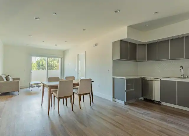 Property at 1450 S Barrington Ave, Los Angeles, CA, 90025, 3-5 beds, 2-3 baths, [object Object]
