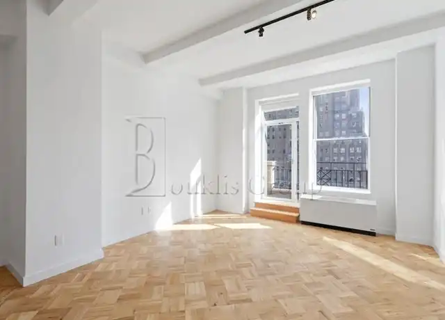 Property at 63 Wall St Unit 3203, New York, NY, 10005, 0 beds, 1 bath, [object Object]