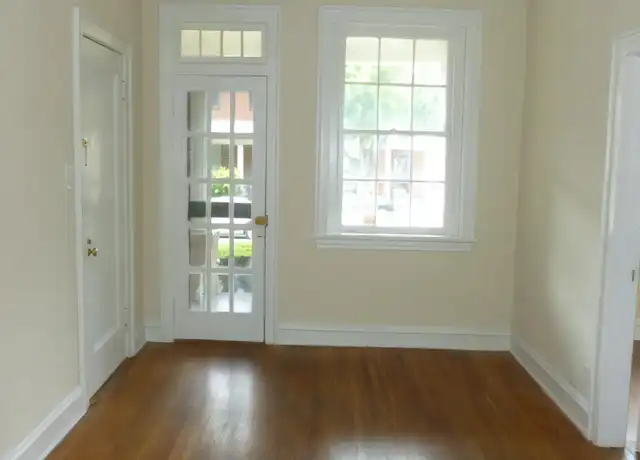 Property at 2826 W Grace St Unit 1, Richmond, VA, 23221, 2 beds, 1 bath, [object Object]