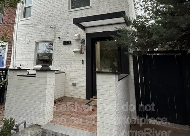 Property at 216 Aspen St Unit B, Alexandria, VA, 22305, 3 beds, 2 baths, [object Object]