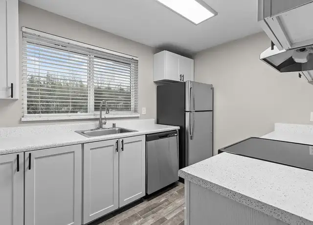 Photo of 1145 S 216th St, Des Moines, WA 98198