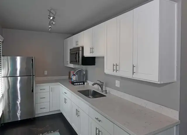 Photo of 1145 S 216th St, Des Moines, WA 98198