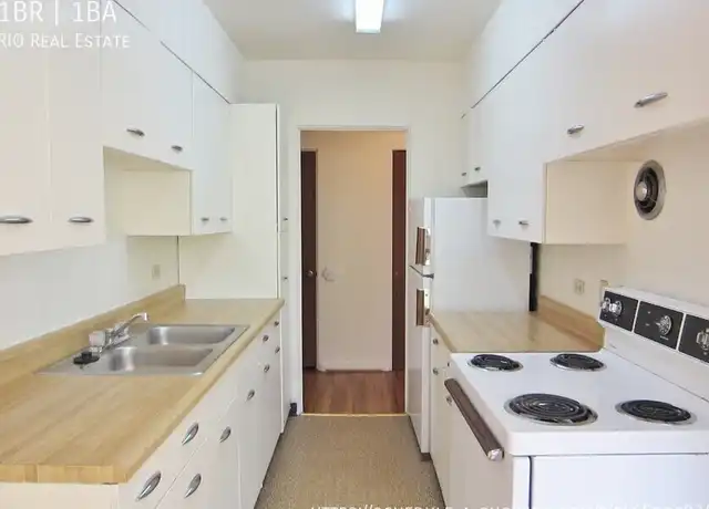 Property at 1135 N Grant St Unit 105, Denver, CO, 80203, 1 bed, 1 bath, [object Object]