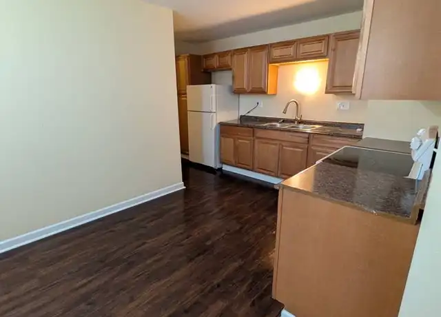 Property at 3303 Sun Valley Ter Unit 3303-2, Rockford, IL, 61103, 2 beds, 1 bath, [object Object]