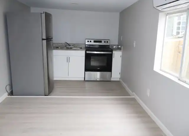 Property at 7515 Bayway Dr Unit 5, Baytown, TX, 77520, 1 bed, 1 bath, [object Object]