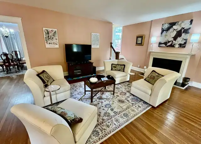Property at 1430 Willow Ave, Louisville, KY, 40204, 3 beds, 2.5 baths, [object Object]