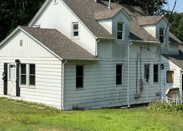 Property at 80 Homestead St Unit 2, Manchester, CT, 06042, 2 beds, 1 bath, [object Object]