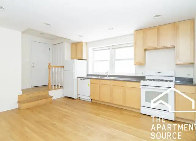 Property at 3920 N Pine Grove Ave, Chicago, IL, 60613, 2 beds, 1 bath, [object Object]